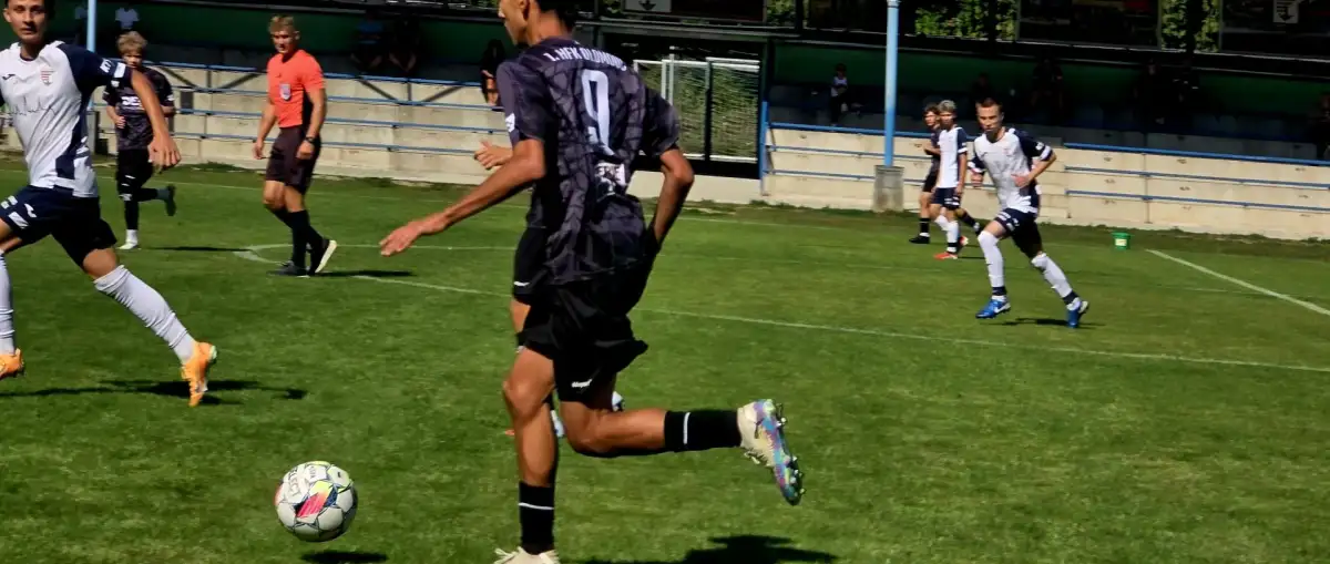 Dorostenecká rezerva si na úvod poradila s Tovačovem 8:0