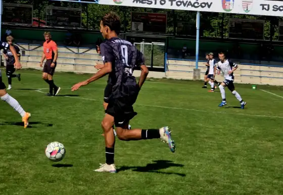 Dorostenecká rezerva si na úvod poradila s Tovačovem 8:0