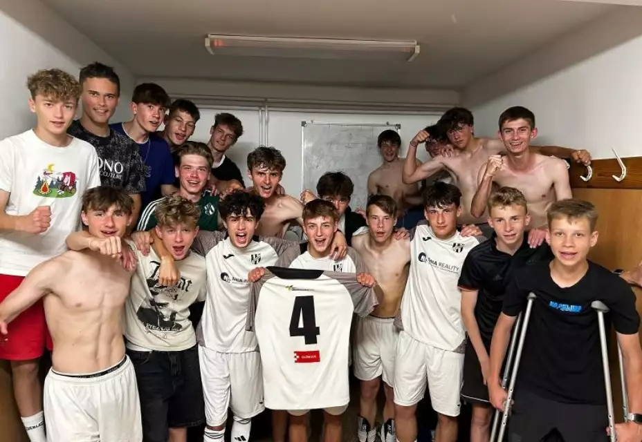 U19 doma opět zklamala, U17 svůj zápas suverénně zvládla
