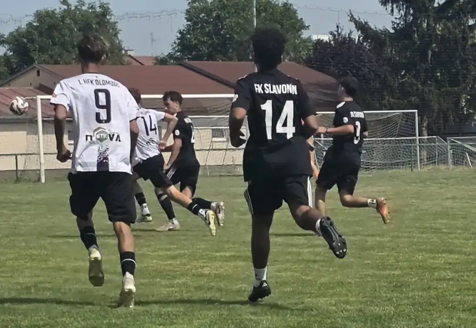 Naši mladíci si poradili s U19 Slavonína
